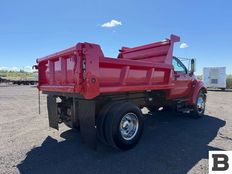 2010-ford-f750-image-6