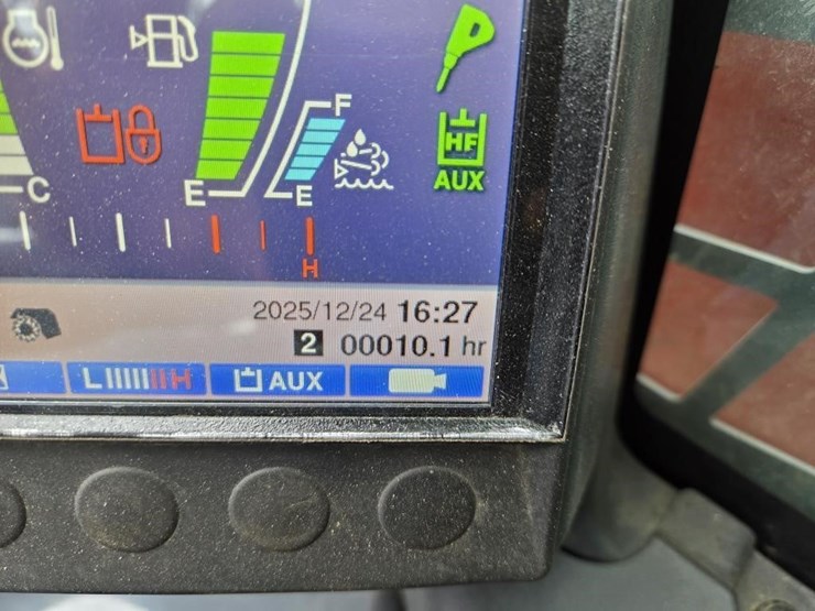 2022-takeuchi-tl12-image-24