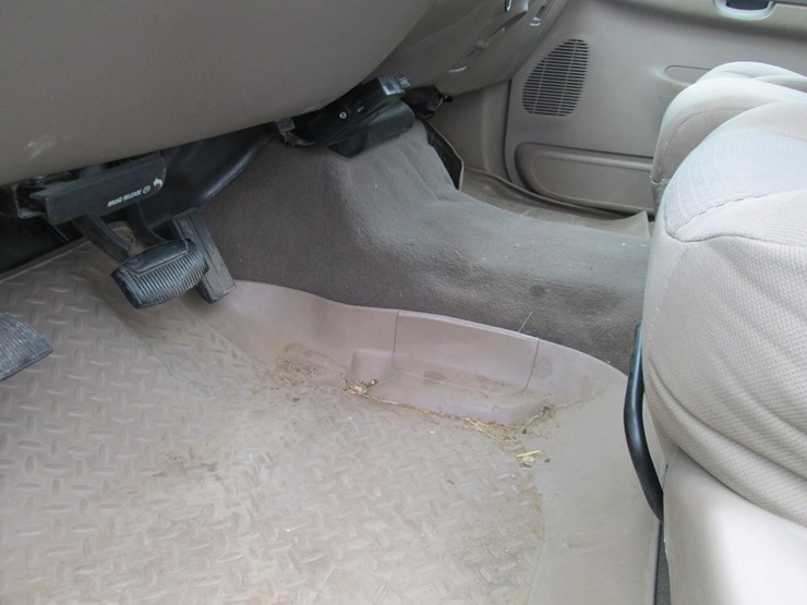2004-ford-f250-image-28