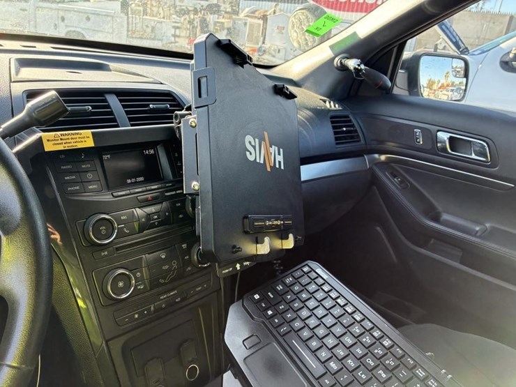 2017-ford-explorer-police-interceptor-image-16