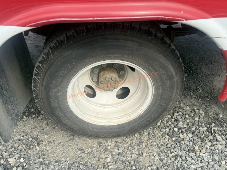 1990-chevrolet-3500-image-40