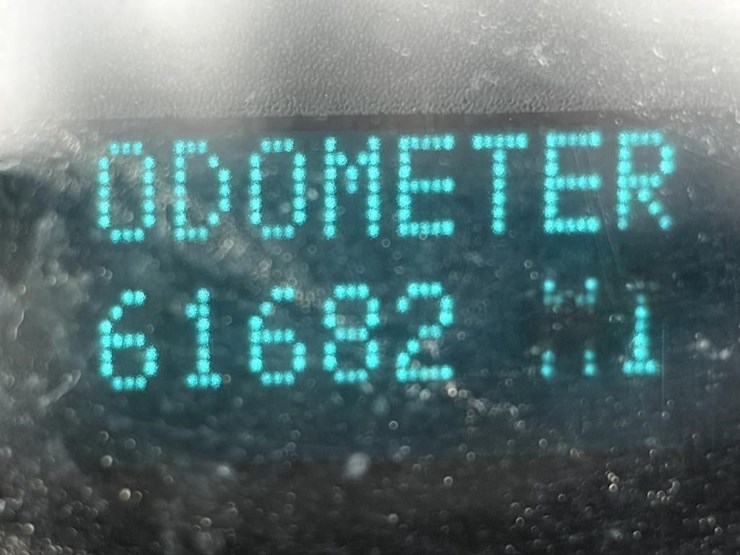 2011-chevrolet-2500-image-12