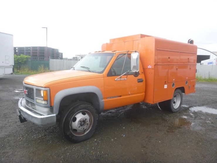 1999-gmc-3500-image-1