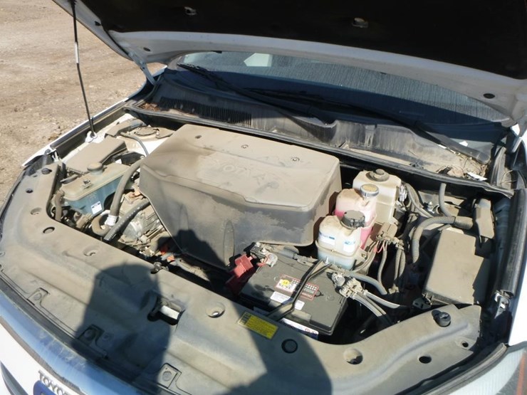 2014-toyota-rav4-image-26