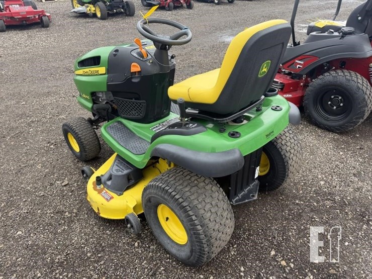 2010-john-deere-la145-image-4