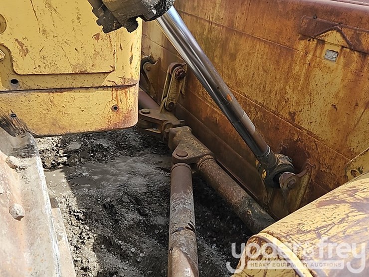 1981-caterpillar-d9h-image-13