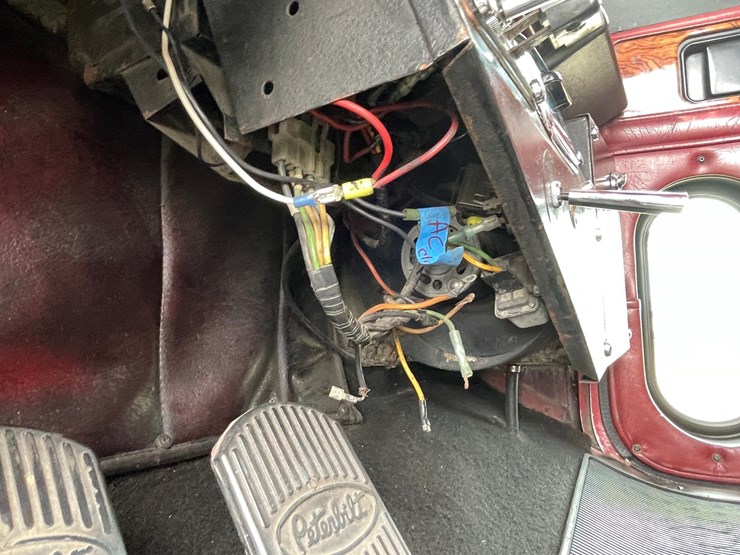 1976-peterbilt-359-image-134