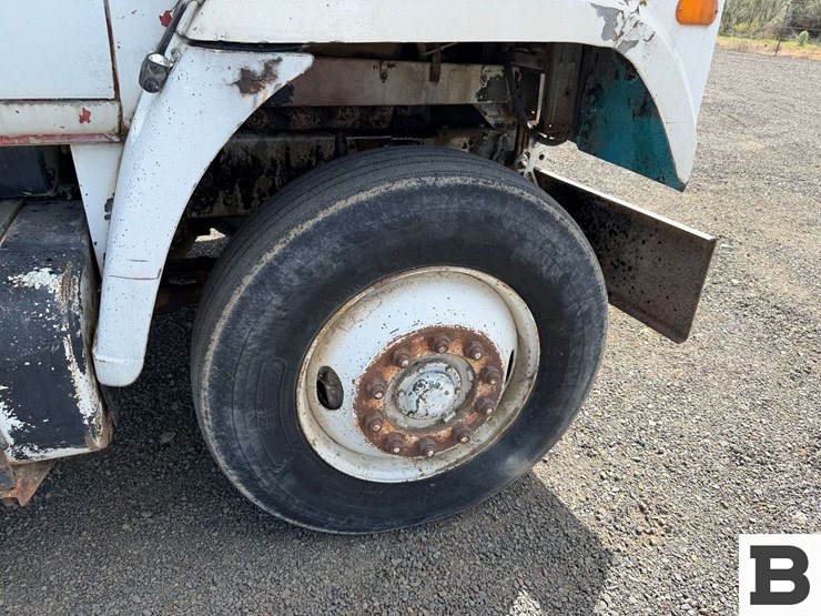 1977-international-fertilizer-truck-image-44