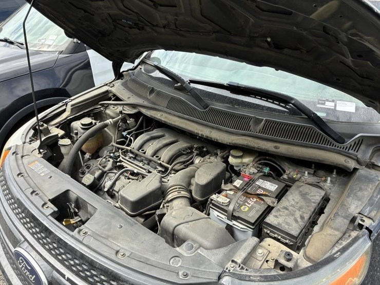 2015-ford-explorer-police-interceptor-image-11