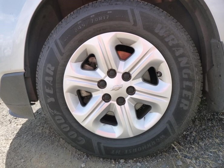 2015-chevrolet-traverse-image-21