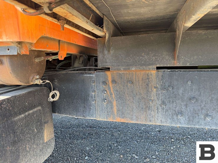 1979-ford-800-image-15