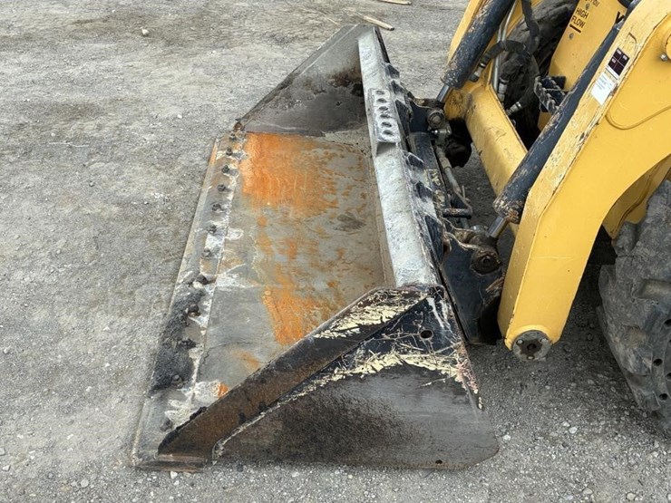 2018-yanmar-s220r-image-5