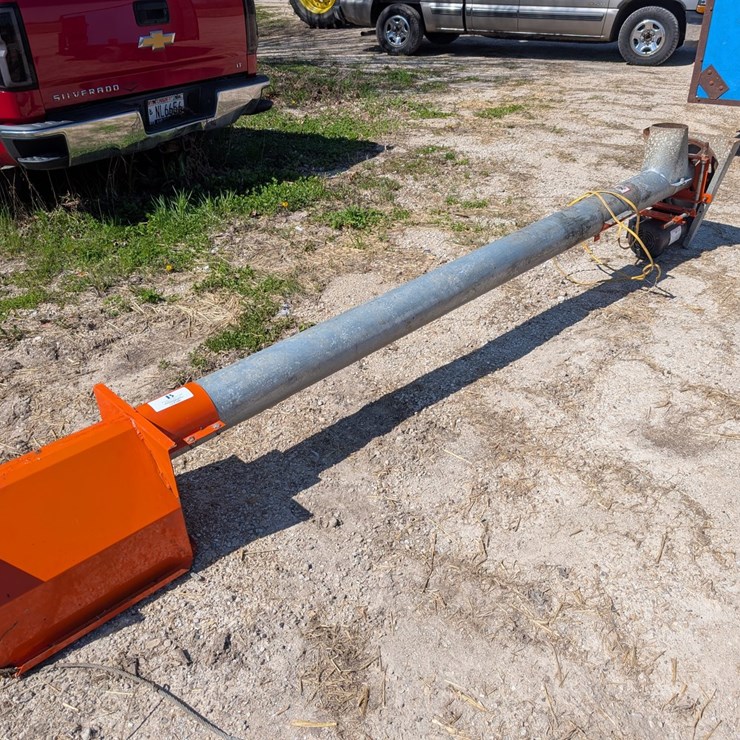 #5481 • Val Metal Grain Auger