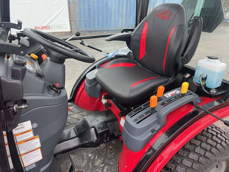 2023-mahindra-emax-25l-image-16