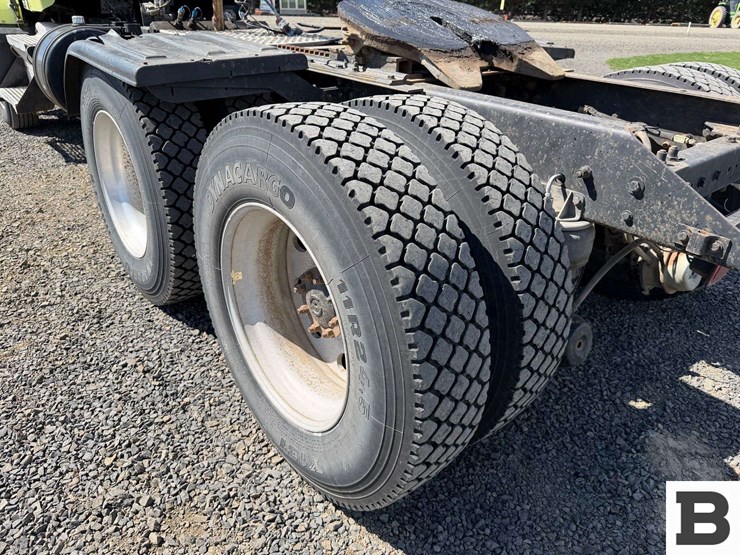 1998-kenworth-t800-image-23