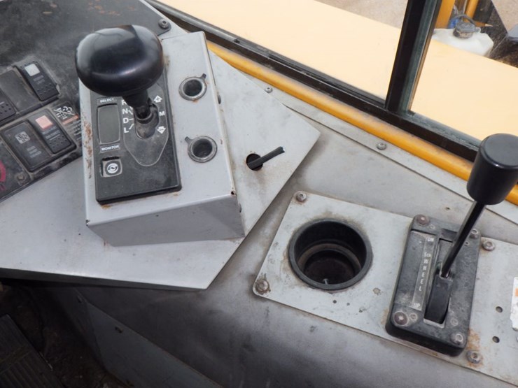 2020-autocar-xspotter-image-9