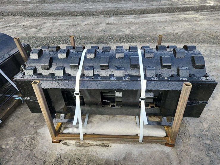 future-skid-steer-compactor-wheel-image-3