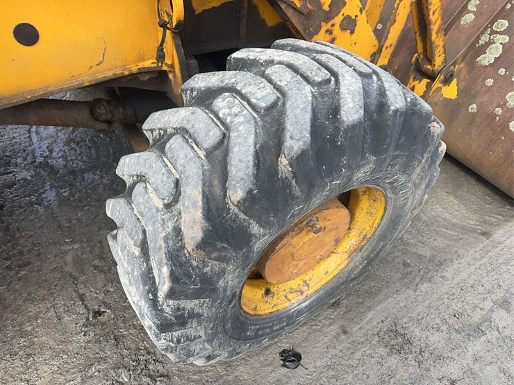 2003-jcb-215-image-12