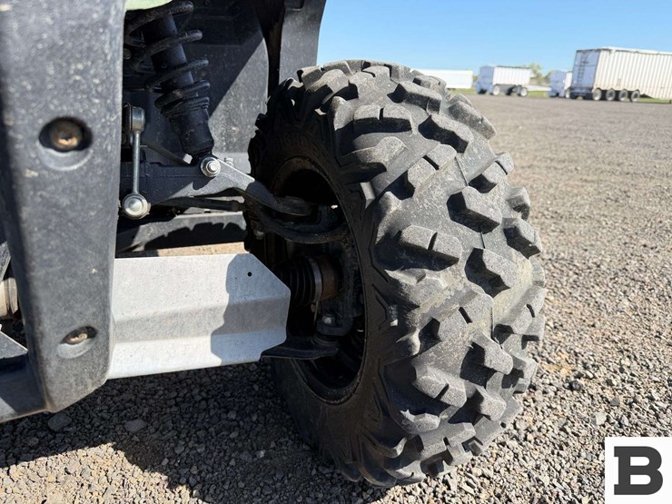 john-deere-xuv-590m-image-11