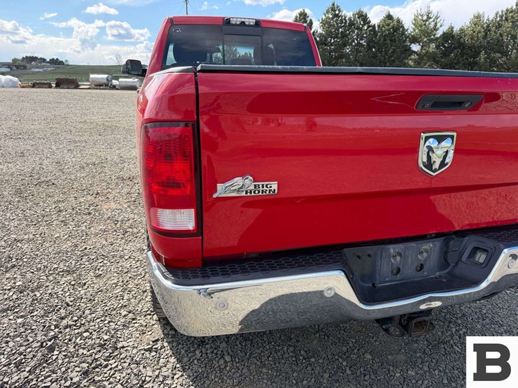 2016-dodge-2500-image-17