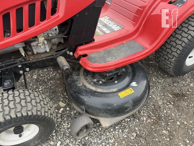 2016-mtd-yard-machine-f28201-image-8