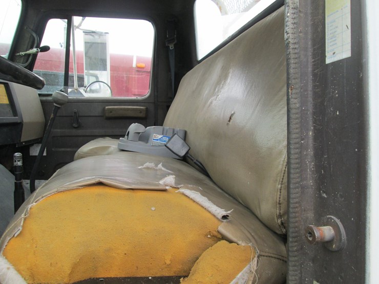 1990-international-4900-image-50