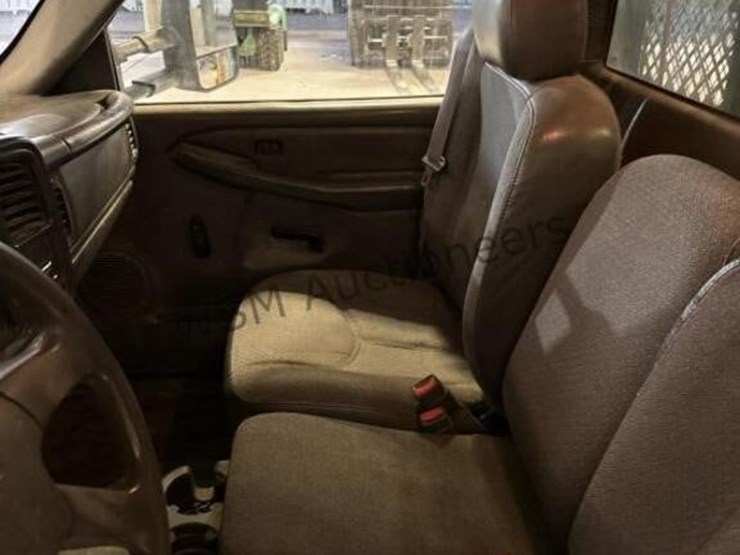 2006-chevrolet-silverado-3500-image-22