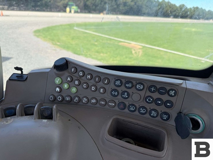 2013-john-deere-7200r-image-76