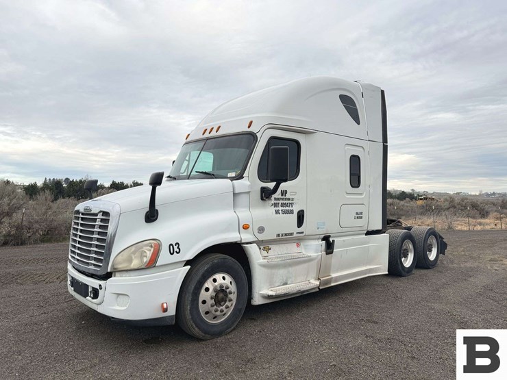 2018-freightliner-cascadia-125-image-1