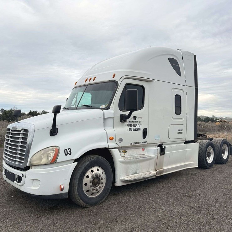 2018 FREIGHTLINER CASCADIA 125