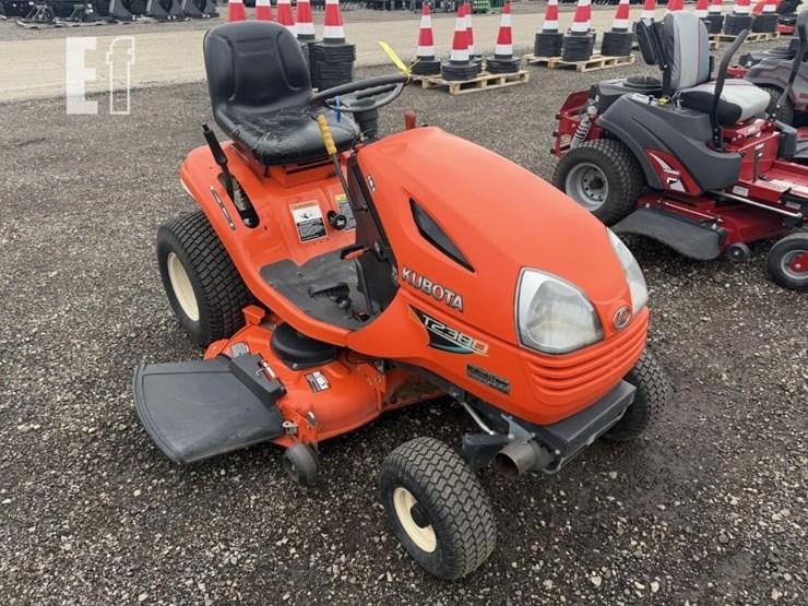 kubota-t2380-image-2