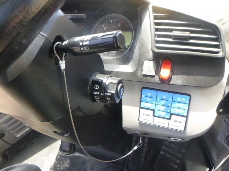 2018-komatsu-wa270-8-image-32