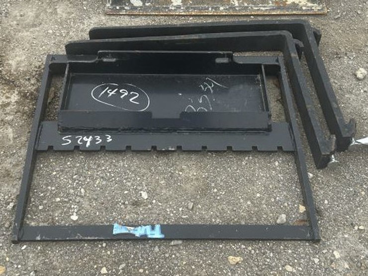 #31-•-mini-skid-steer-forks-image-3