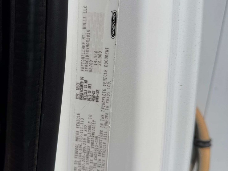 2009-freightliner-m2-box-van-truck-image-66