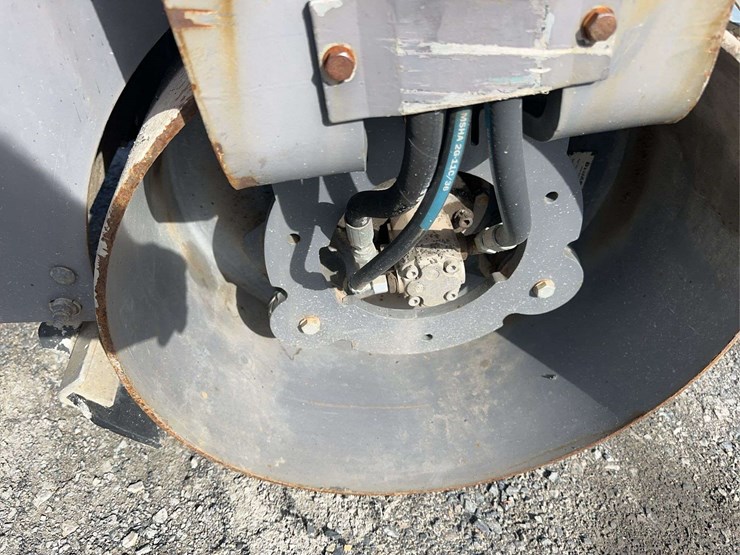 2016-dynapac-cc900g-image-14