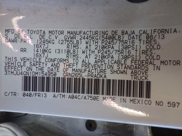 2013-toyota-tacoma-image-16