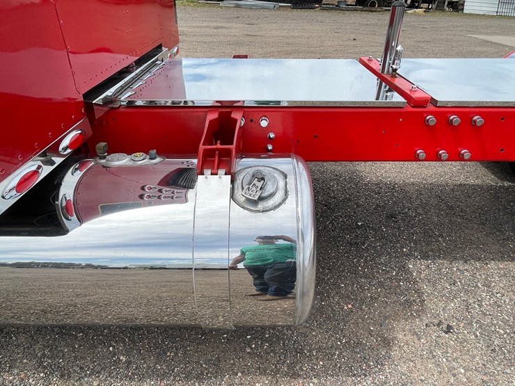 1976-peterbilt-359-image-21