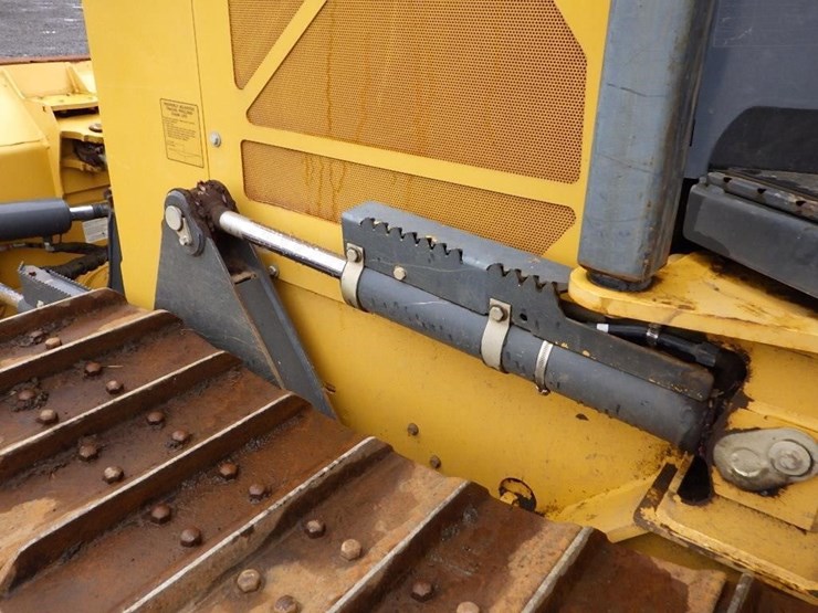 2016-deere-650k-image-9