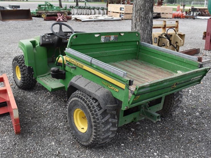 john-deere-gator-image-4