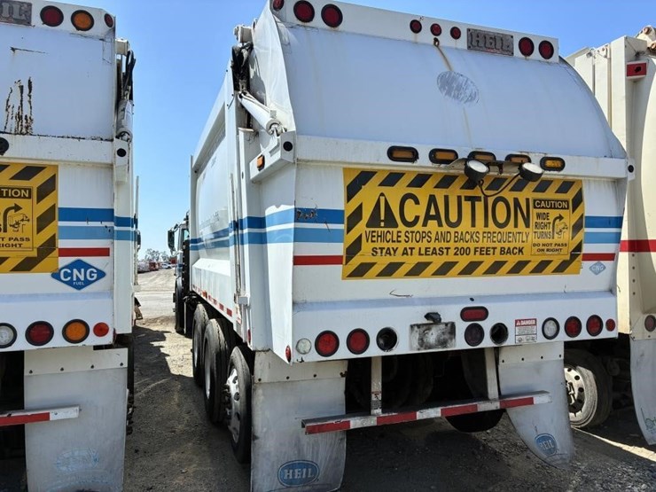 2017-autocar-xpeditor-acx-image-4