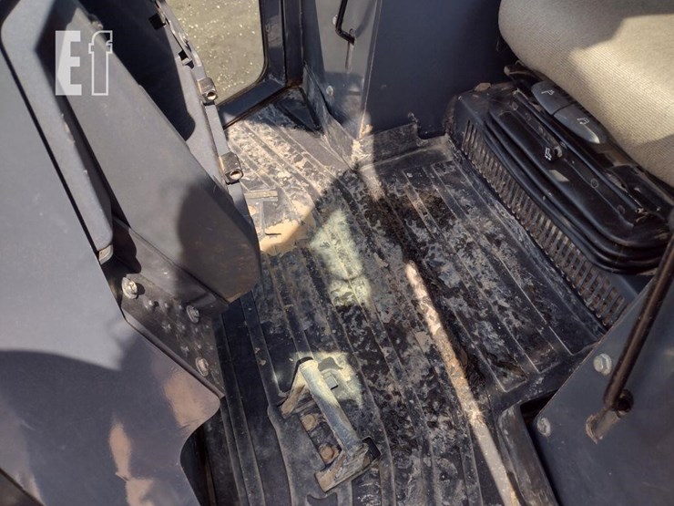 18-deere-650k-lgp-image-12