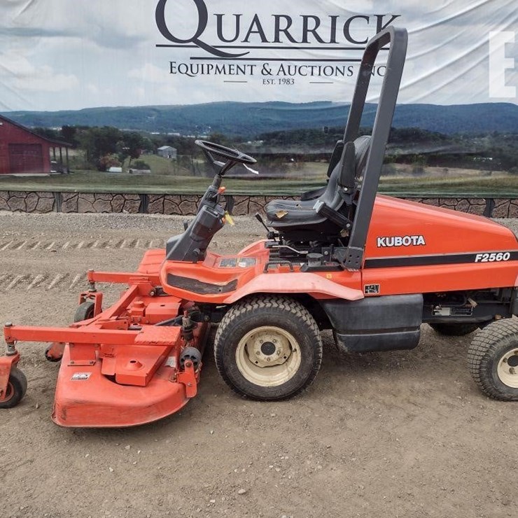 KUBOTA F2560