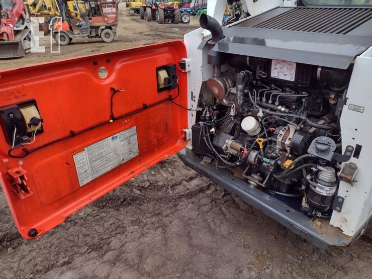 2017-bobcat-t590-image-36