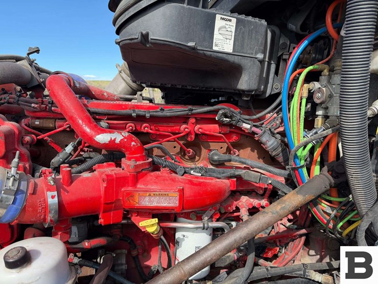 2017-kenworth-t880-image-44