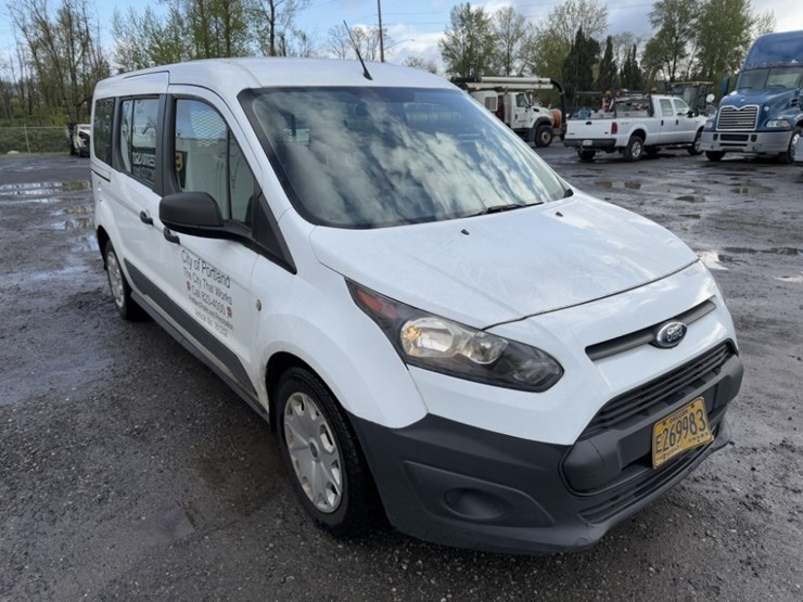2016-ford-transit-connect-image-2