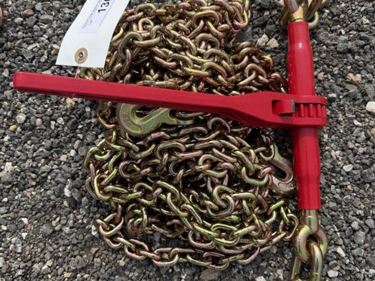 #136-•-(1)-5400-lb-ratchet-binder-&-(2)-5/16"-20'-chains-image-1