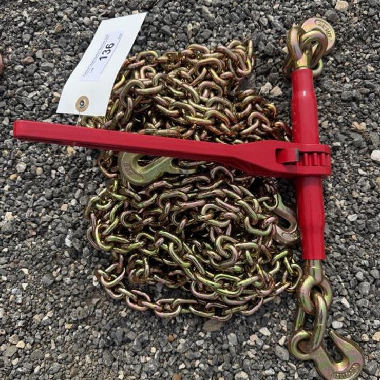#136 • (1) 5400 lb Ratchet Binder & (2) 5/16" 20' Chains