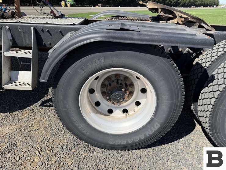 1998-kenworth-t800-image-21