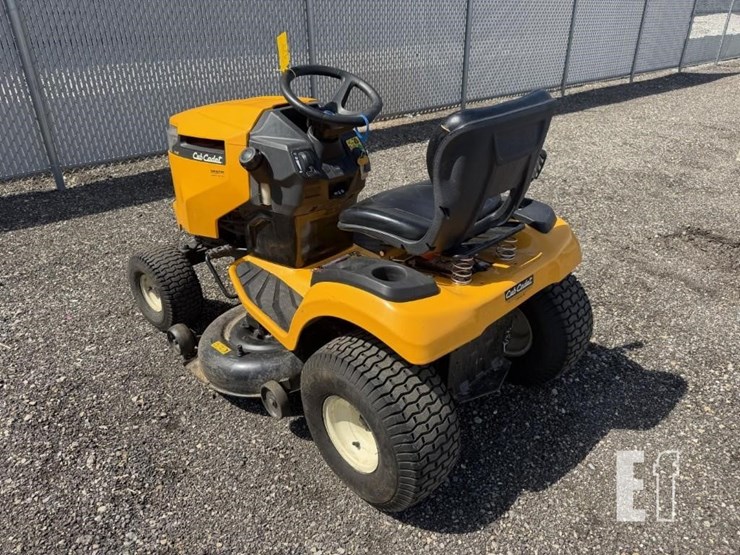 2018-cub-cadet-xt1-lt42-image-4