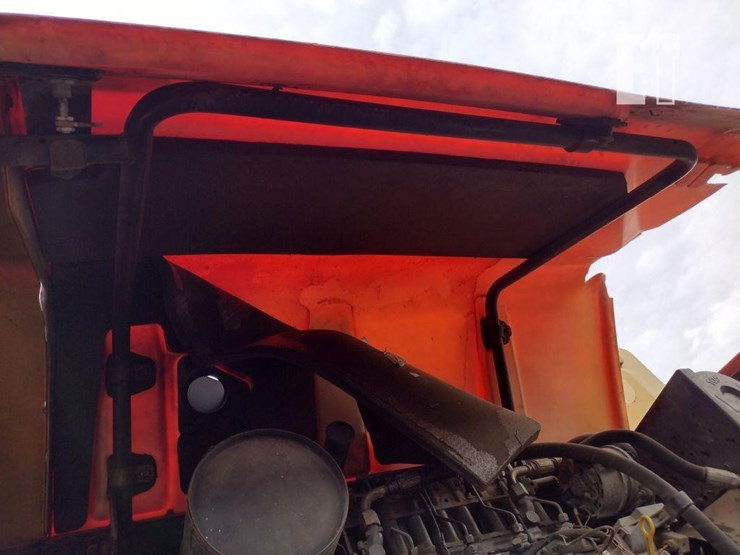 4-jlg-1200sjp-image-30